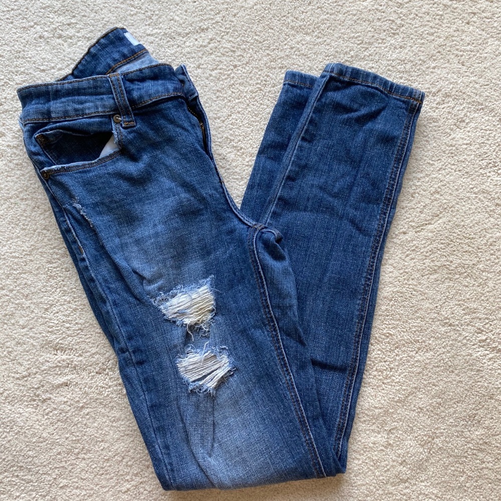 Oasis Ripped Jeans - Picture 3 of 5